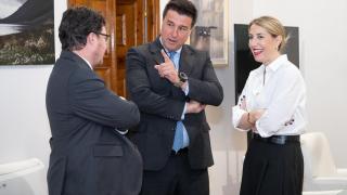 Ismael Clemente, CEO de Merlin Properties, y María Guardiola, presidenta de Extremadura.