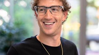 Mark Zuckerberg, CEO de Meta, con sus gafas inteligentes.