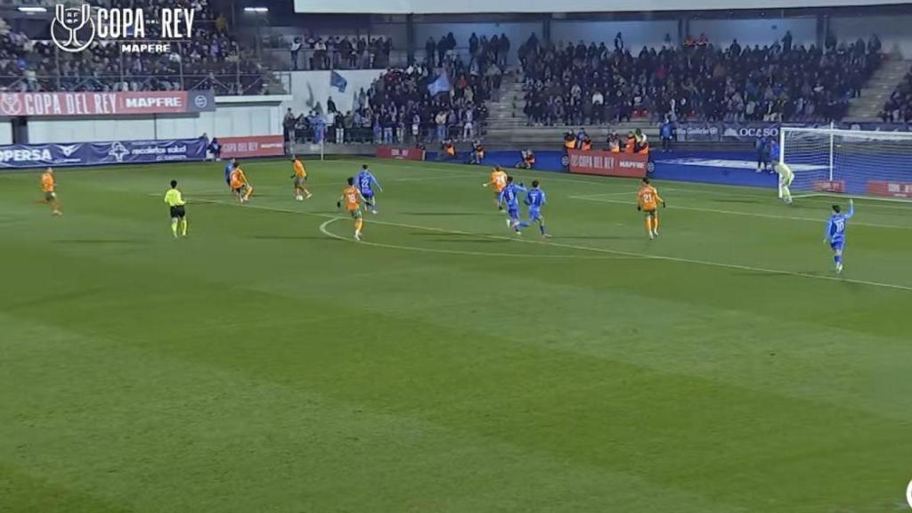 Partido entre el Ourense CF y el Valencia Cf.