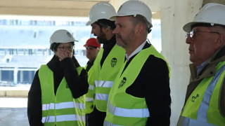 Rafael Louzán visitando las obras del Nuevo Mestalla