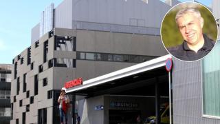 Entrada a las urgencias del hospital Clínico de Valladolid junto a una imagen de Fernando Navarro, el bombero de la Diputación fallecido