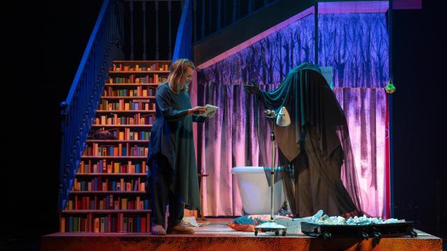 Emma Suárez durante una escena de 'El cuarto de atrás'. Foto: David de la Morena