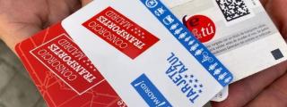 Distintos abonos y tarjetas de transporte público
