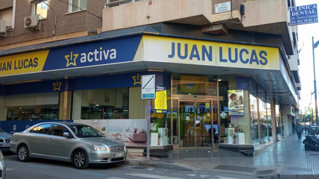 Una de las tiendas de Juan Lucas