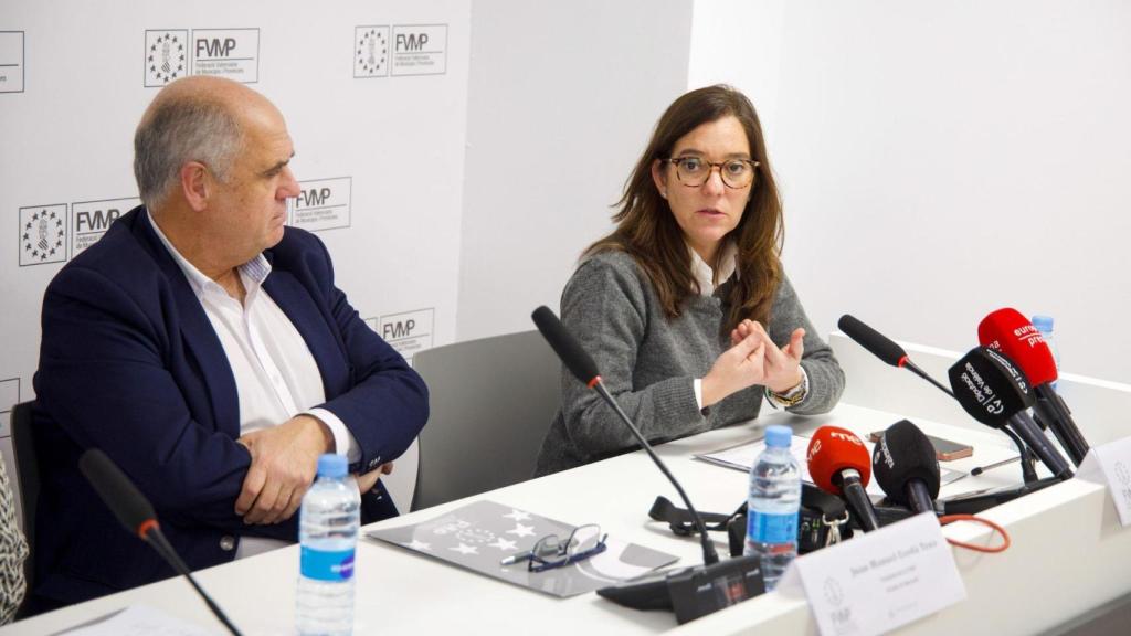 La alcaldesa de A Coruña y vicepresidenta de la FEMP, Inés Rey, en declaraciones tras su visita a municipios valencianos.
