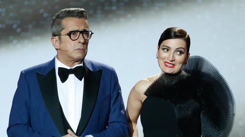 Andreu Buenafuente y Silvia Abril presentando los Premios Goya