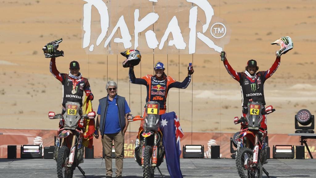 Sanders, Schareina y Van Beveren, en el podio.