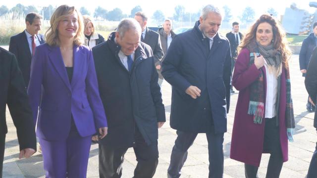 Alegría, Hereu y Azcón han visitado la planta de Stellantis en Figueruelas