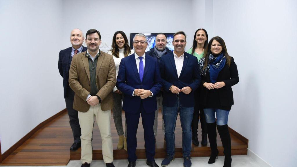 El alcalde de Rincón, Francisco Salado, junto a sus concejales.