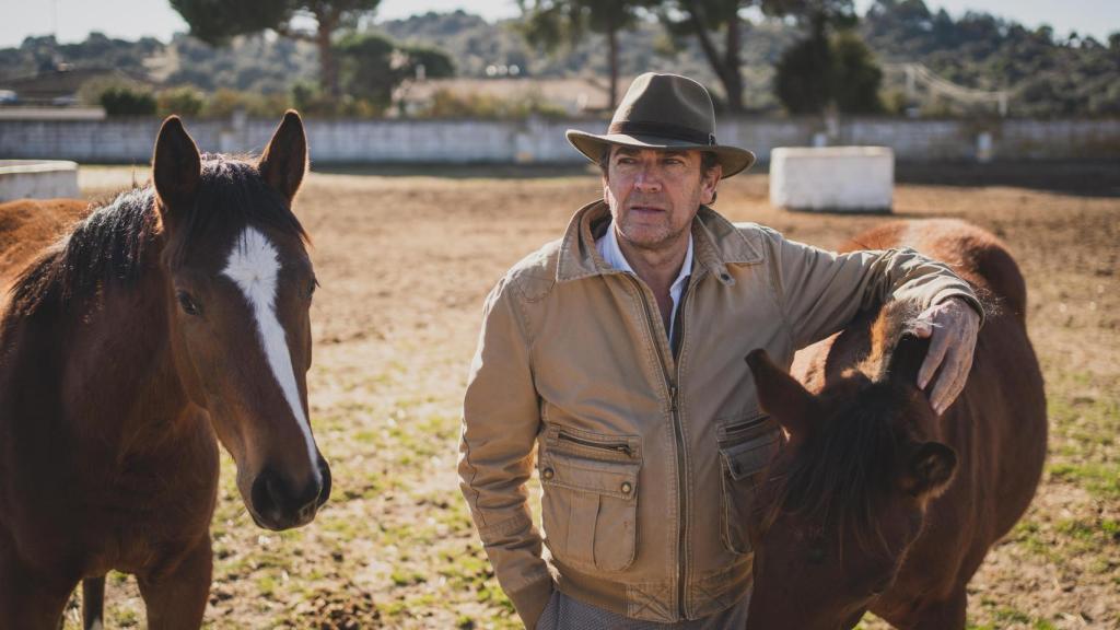 Juan Manuel Loro con los potros de tres años.
