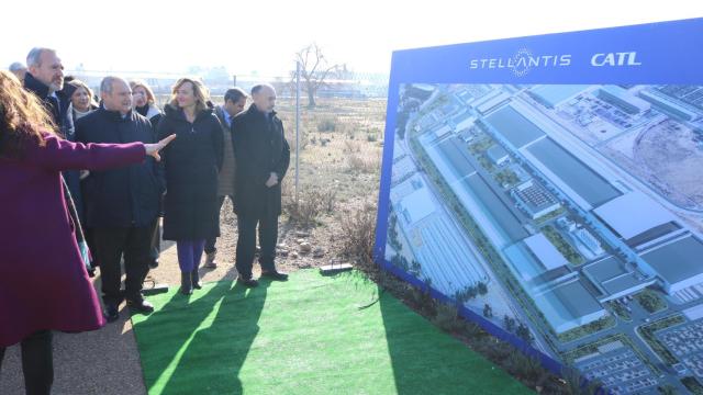 Los ministros Hereu y Alegría y el presidente Azcón han visitado los terrenos de la futura gigafactoría de Stellantis