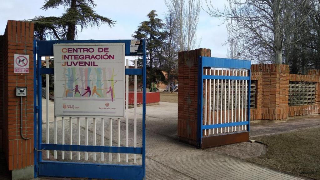 Imagen de la entrada del Centro de Integración Juvenil, en el barrio de Parquesol