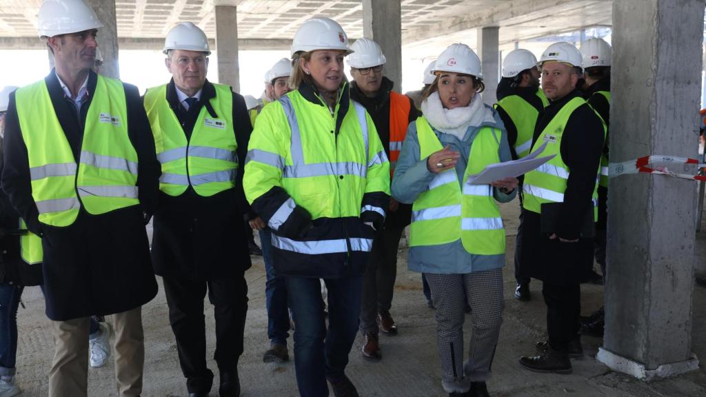 La vicepresidenta de la Junta de Castilla y León y consejera de Familia e Igualdad de Oportunidades, Isabel Blanco, visita las obras de la nueva residencia para personas mayores de Zamora.