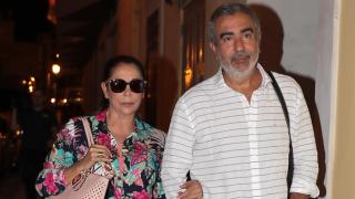 Isabel Pantoja junto a su hermano Agustín en las calles de Valencia en 2018.