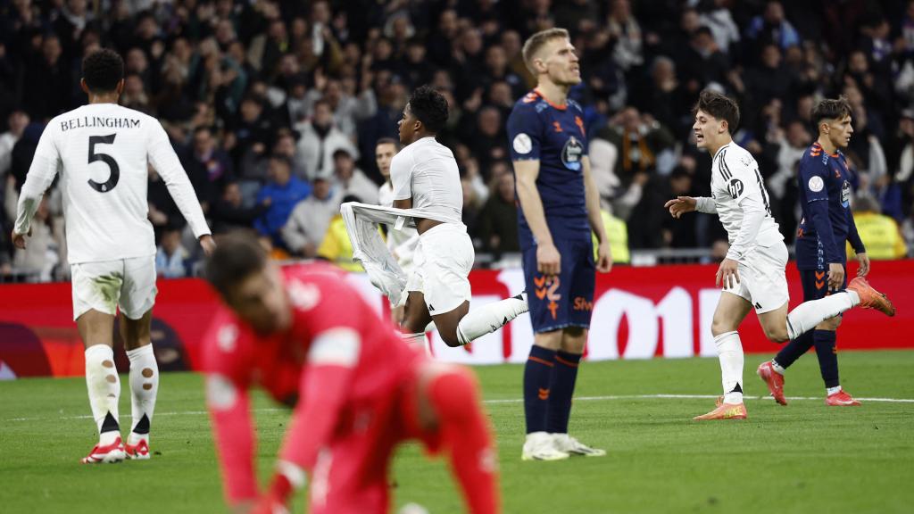 Endrick celebra su gol en la prórroga del Real Madrid - Celta de Copa del Rey