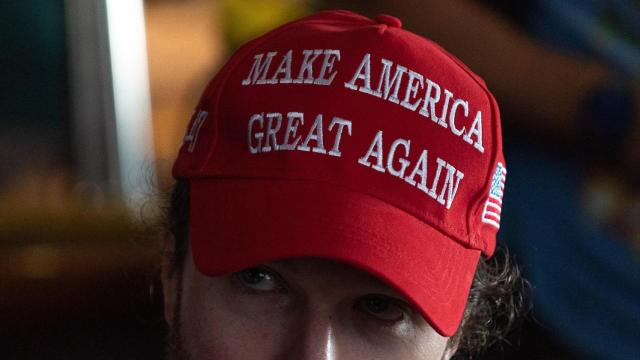 Una gorra con el slogan de Trump: 'Make America Great Again'