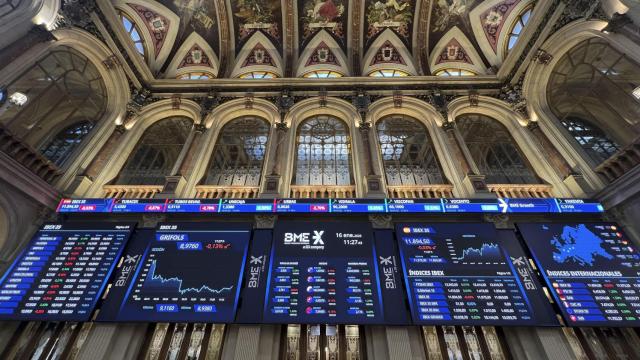 Interior del Palacio de la Bolsa de Madrid.