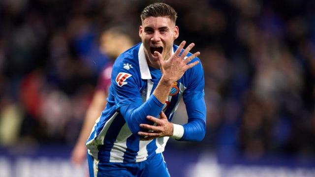 Roberto, exjugador del Málaga, celebra su primer gol en Primera División