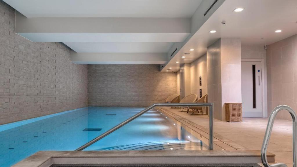 La piscina del City Suites