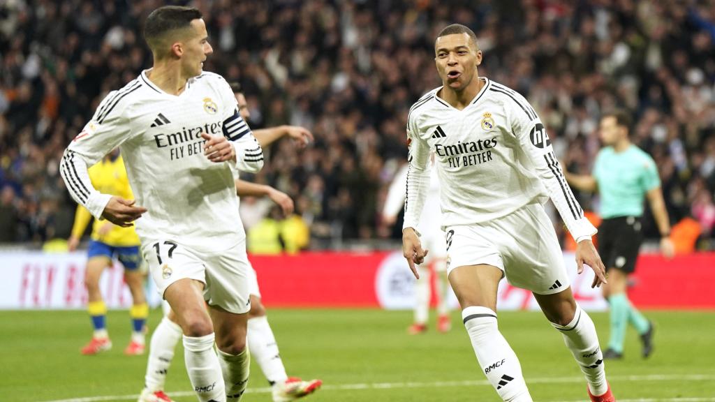 Mbappé celebra uno de los goles en el partido ante Las Palmas.