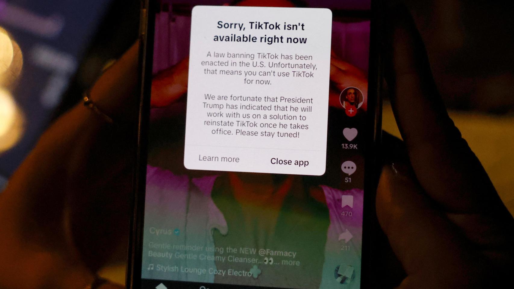 Mensaje enviado por TikTok a sus usuarios en EEUU anunciando que la app deja de funcionar.