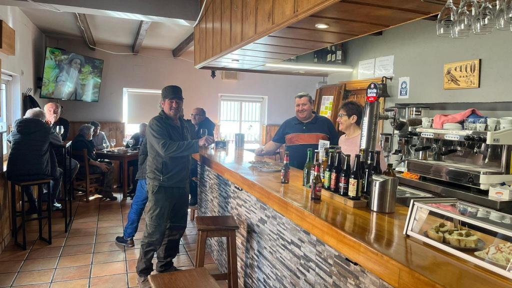 El bar de Aldea de San Miguel que ha reabierto sus puertas