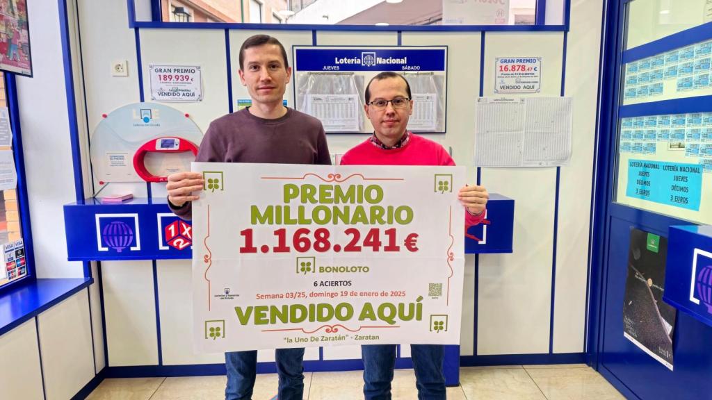 Los dos loteros con el premio que dieron de La Bonoloto este domingo