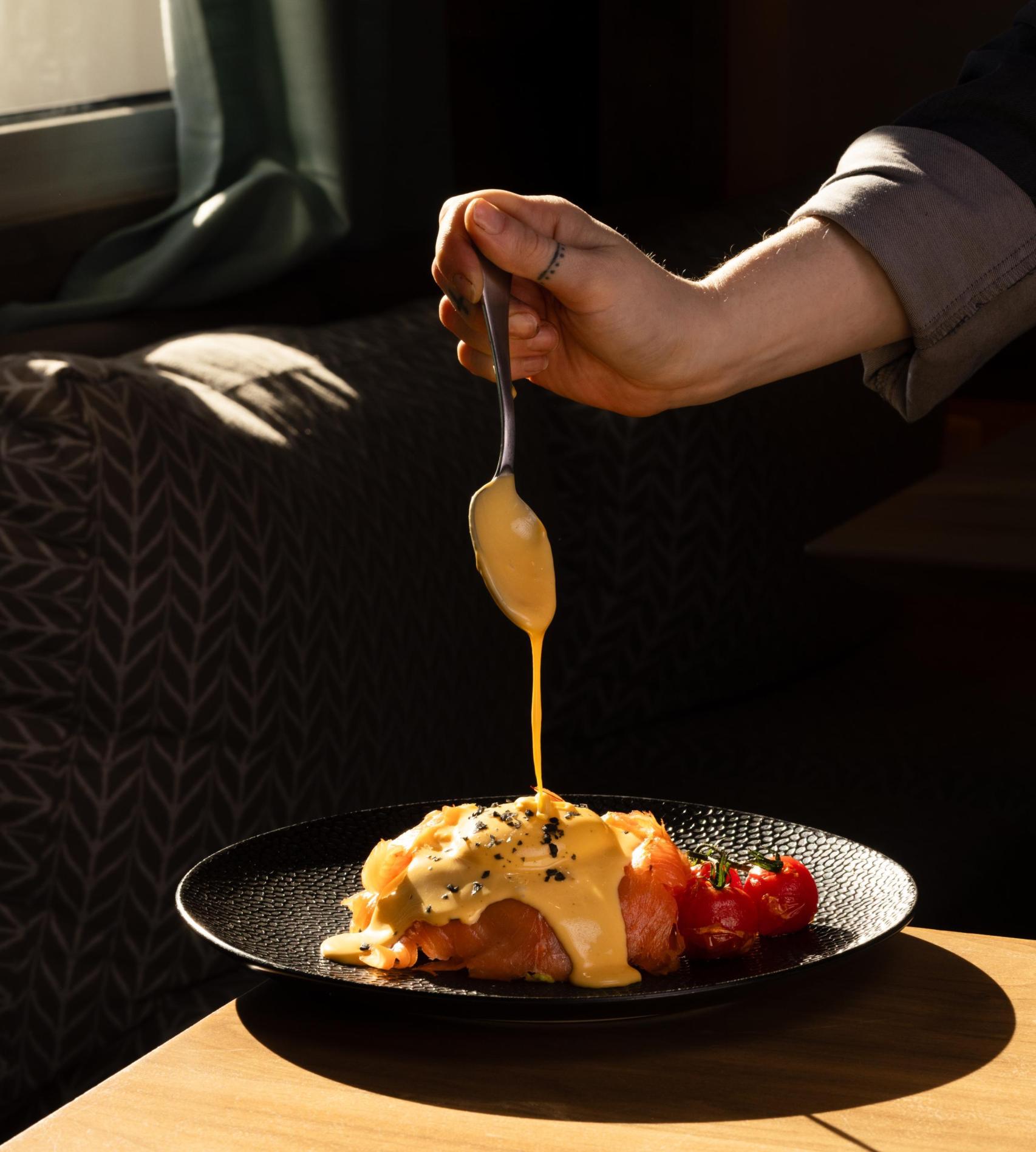 Los huevos benedictinos del brunch de El Jardín de Diana