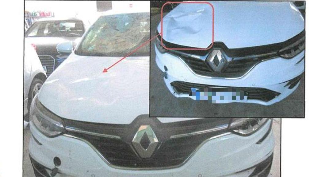 El Renault Megane que conducía Laura, supuesta autora del atropello mortal, durante el análisis de la Guardia Civil.