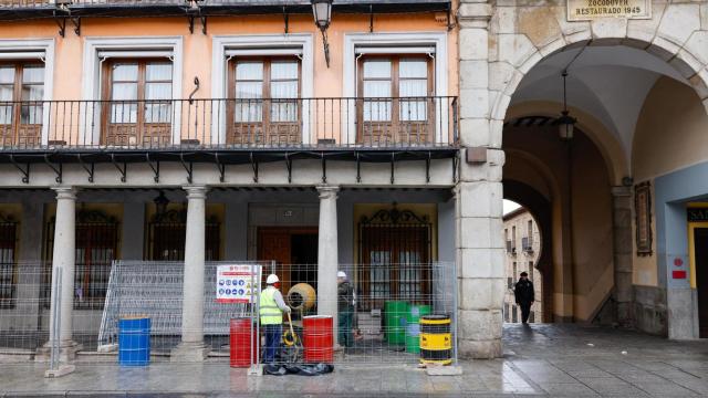 Vallado de la obra de la Delegación del Gobierno en la plaza de Zocodover de Toledo.
