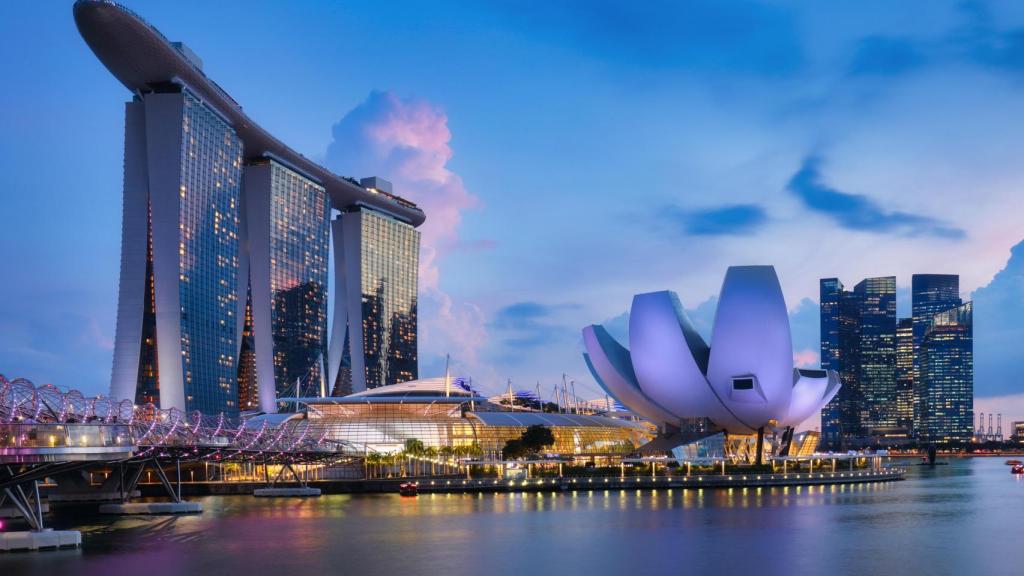 Singapur de noche.