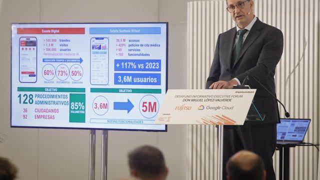 El consejero de Digitalización, Miguel López-Valveder, durante su intervención.