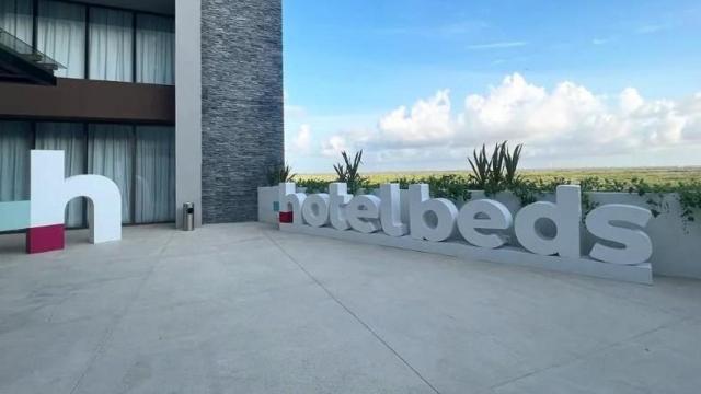 Logo de Hotelbeds.