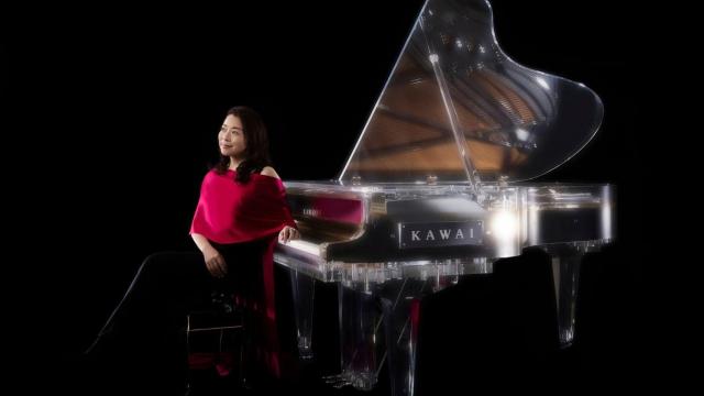 La compositora japonesa Mine Kawakami actúa este fin de semana en Santiago.