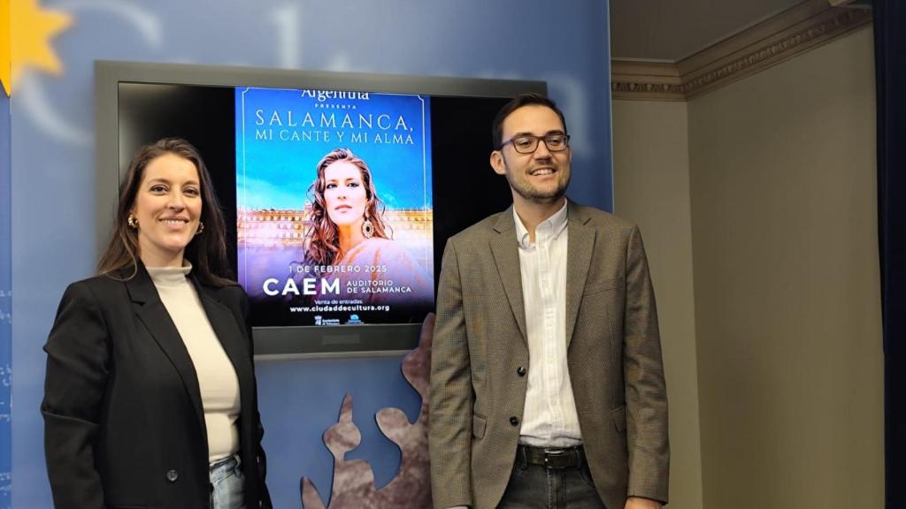 Argentina junto al concejal de Cultura, Ángel Fernández Silva