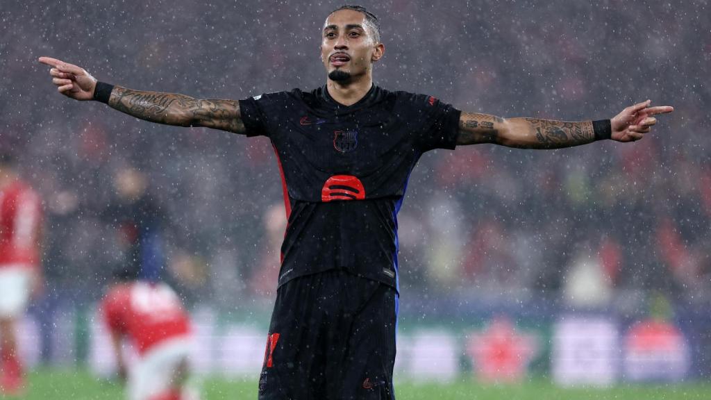Raphinha celebra su gol ante el Benfica.