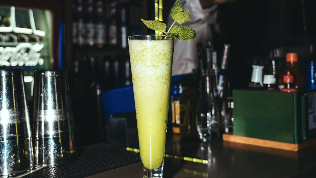 Cócteles en Bangkok Cocktail Bar