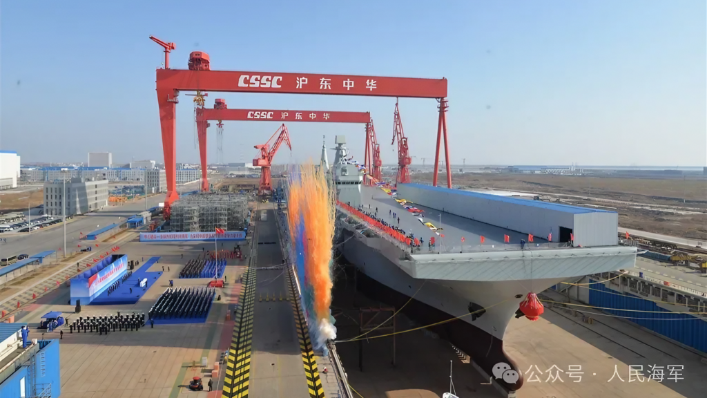 Ceremonia de botadura del buque Sichuán