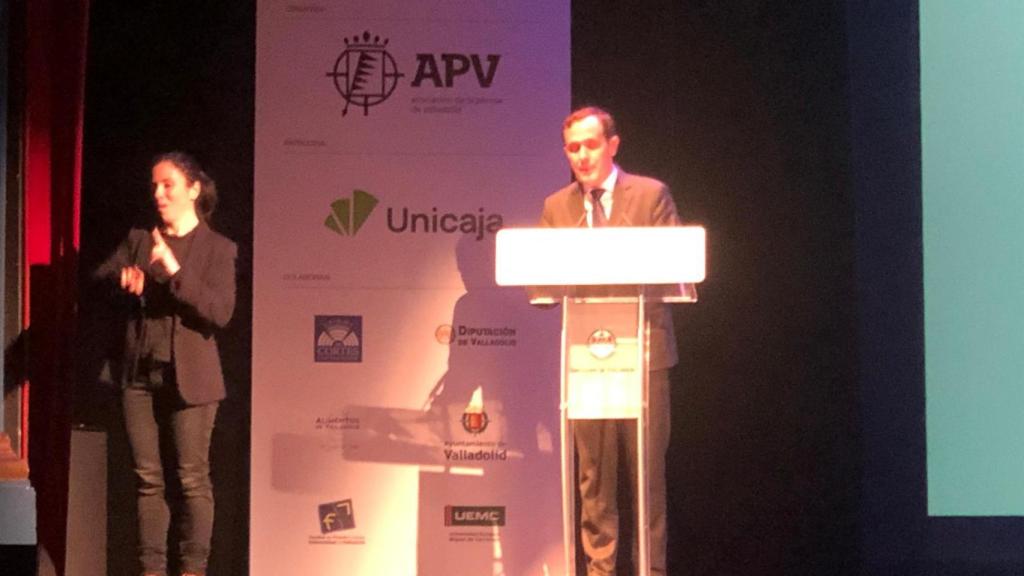 El presidente de la Diputación, Conrado Íscar, en su discurso durante la gala de entrega del XXVIII Premio Nacional de Periodismo Miguel Delibes