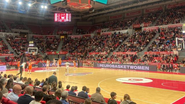 Con ovación y con el Príncipe Felipe en pie: así ha sido el regreso de Leo Fiebich a Zaragoza