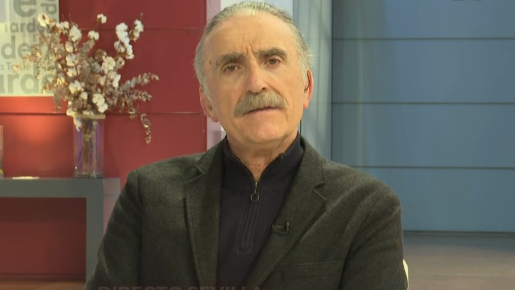 Juan y Medio defiende a los mayores.