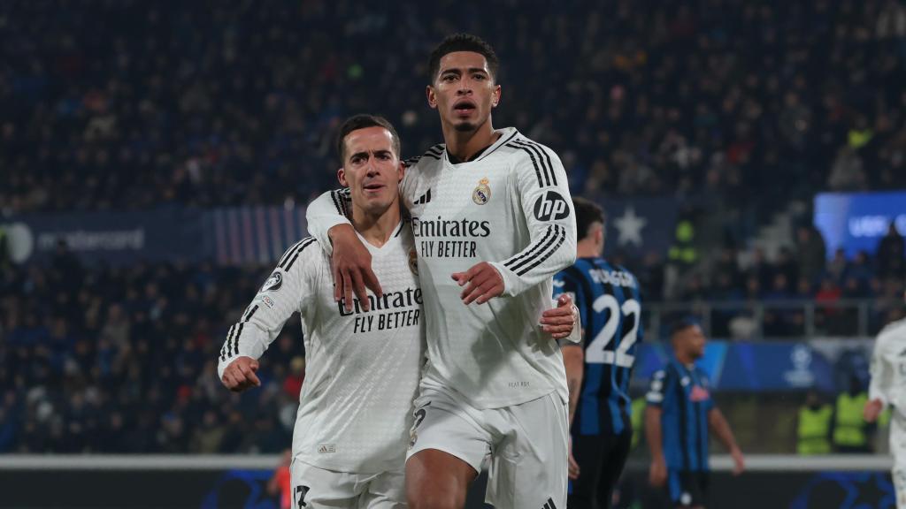 Bellingham y Lucas Vázquez celebran un gol con el Real Madrid en Champions League