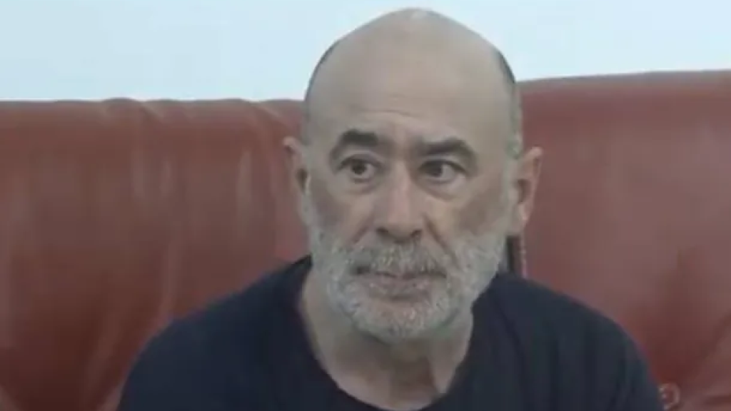 Imagen de Joaquín Navarro Cañada durante una retransmisión de televisión argelina.