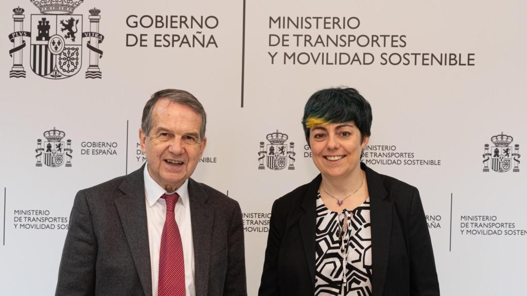 Abel Caballero y Marta Serrano, secretaria general de Transporte Terrestre.