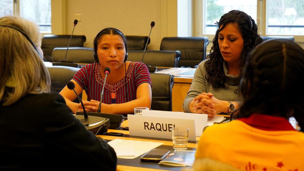Josefina Tiu Pu, indígena guatemalteca, durante su intervención frente al Alto Comisionado de Naciones Unidas por los Derechos Humanos.