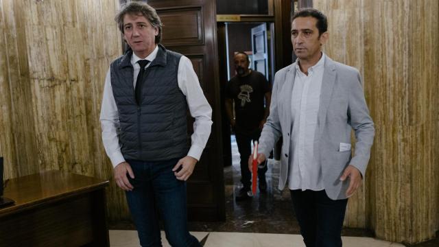 El secretario general del PSCyL, Carlos Martínez, y el secretario general de CCOO Castilla y León, Vicente Andrés, en una imagen de archivo