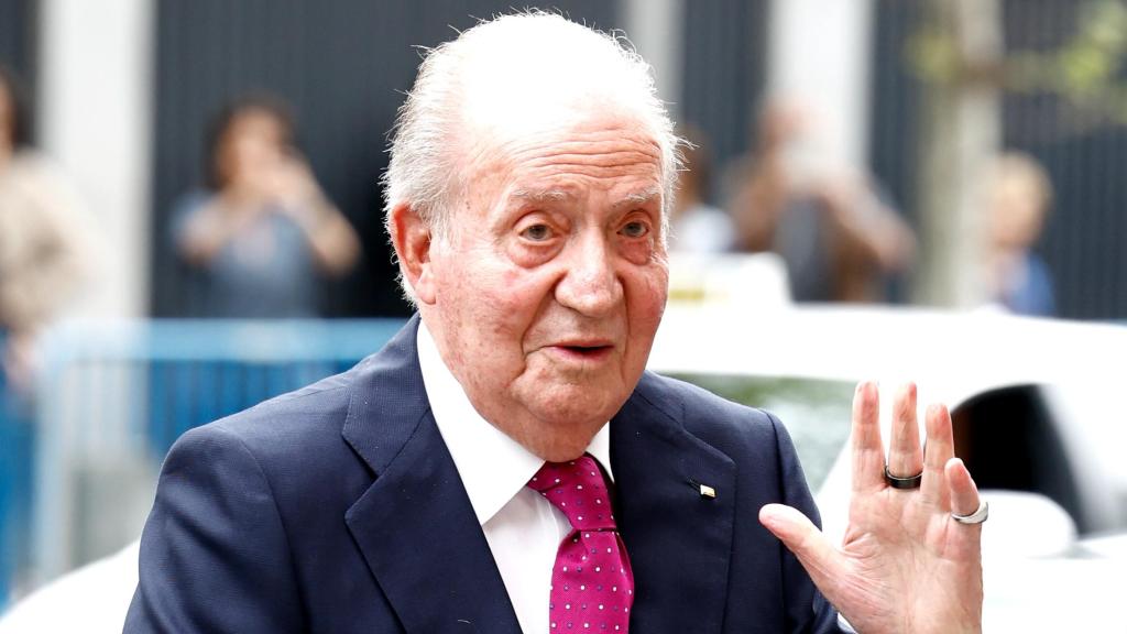 Así celebró el rey Juan Carlos su 87 cumpleaños: tarta, flamenco, espectáculo de drones y rodeado de sus hijas y nietos