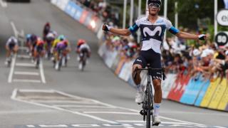 Javier Romo celebra su victoria en el Tour Down Under.