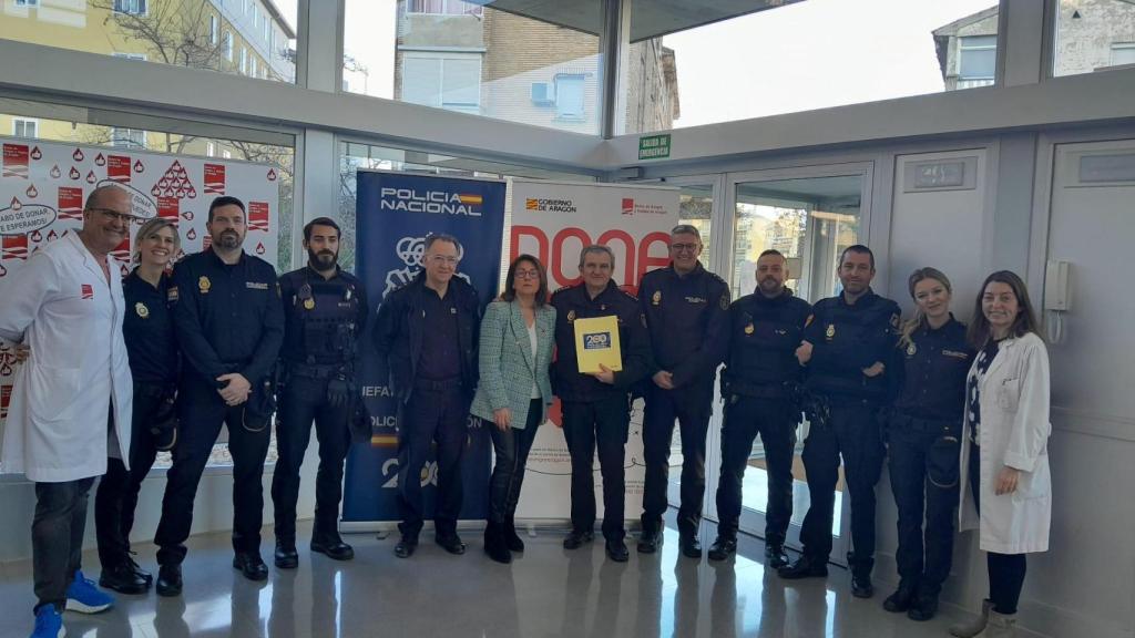 Superado el Reto 200 donaciones de la Policía Nacional junto al Banco de sangre y tejidos de Aragón.