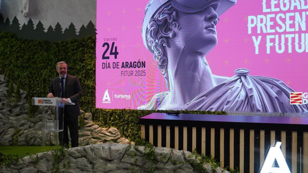 El presidente de Aragón, Jorge Azcón, durante su intervención.